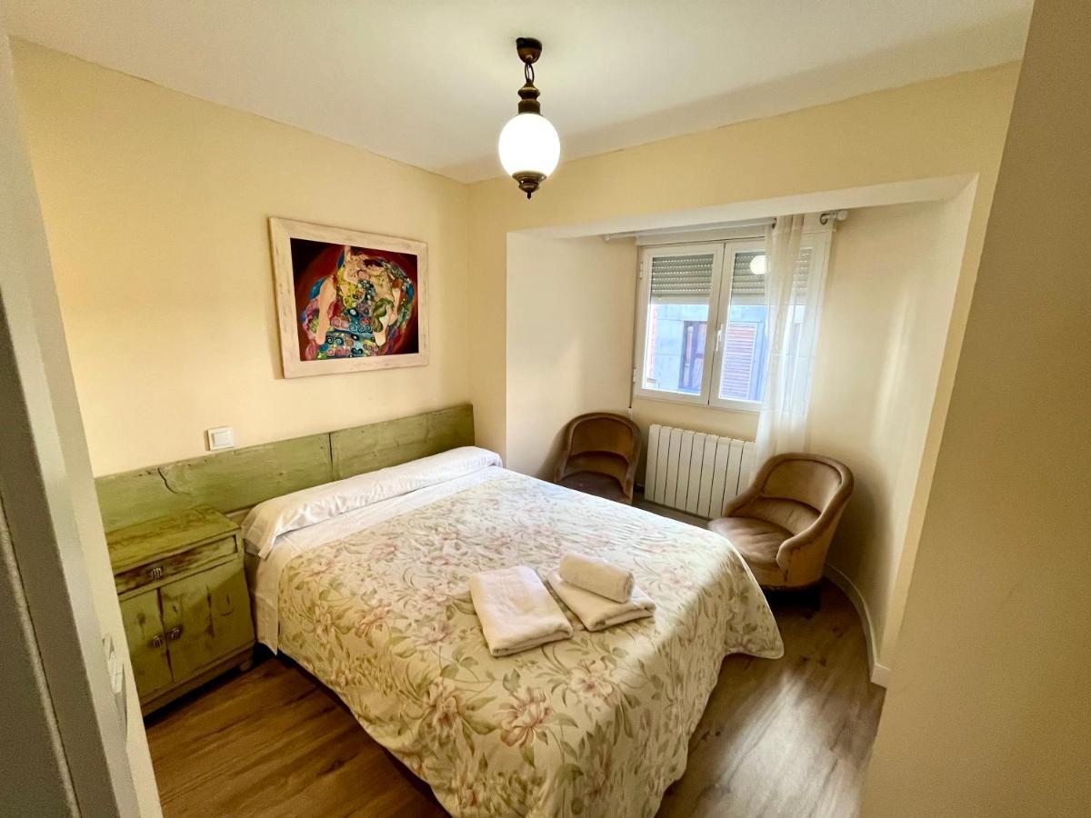 Atuaire Home Vivienda En Perfecta Ubicacion Al Lado De La Catedral De Burgo Buitenkant foto