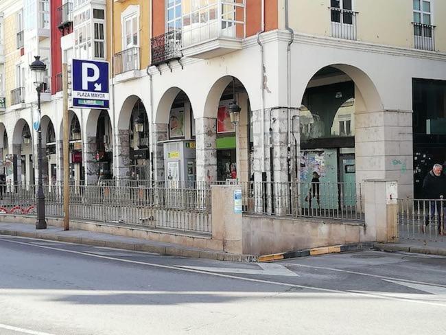 Atuaire Home Vivienda En Perfecta Ubicacion Al Lado De La Catedral De Burgo Buitenkant foto